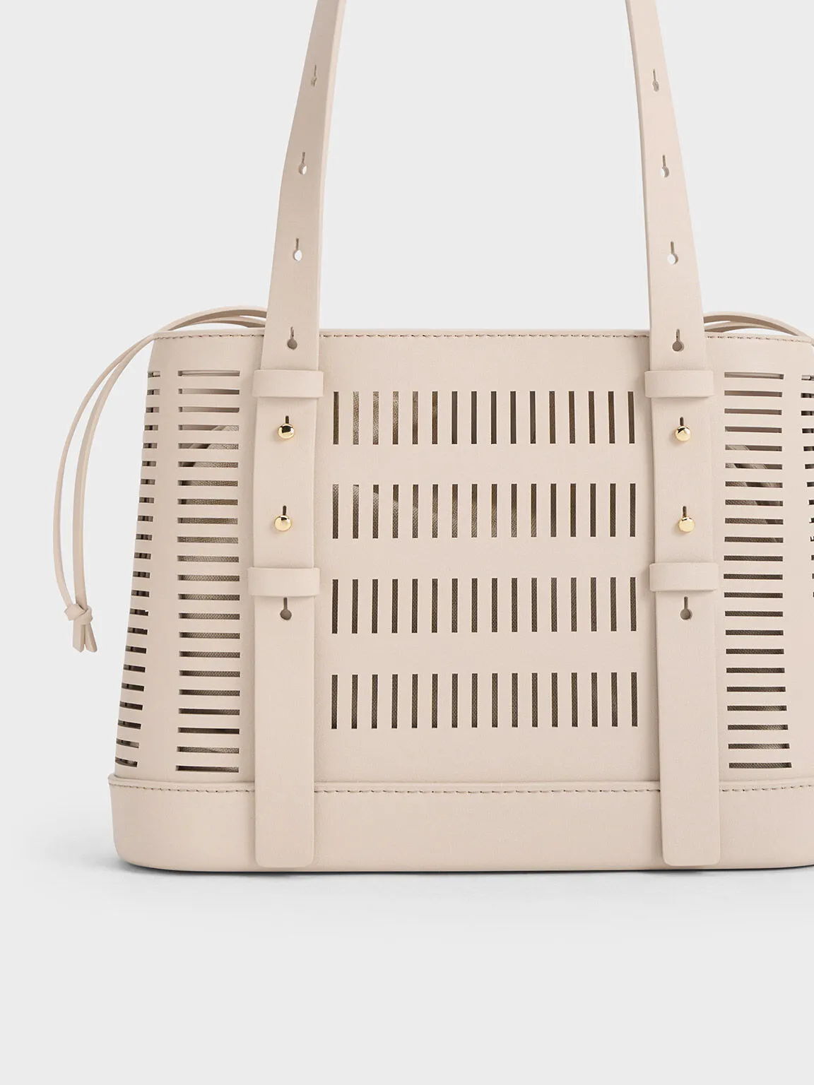 Delphi Cut-Out Bucket Bag - Oat