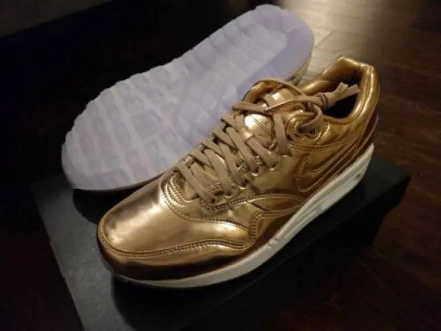 Nike Air Max 1 Premium iD Liquid Metal Bronze Metallic R...