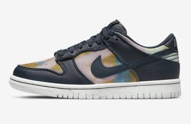 Nike Dunk Graffiti Low OBSIDIAN SUMMIT WHITE