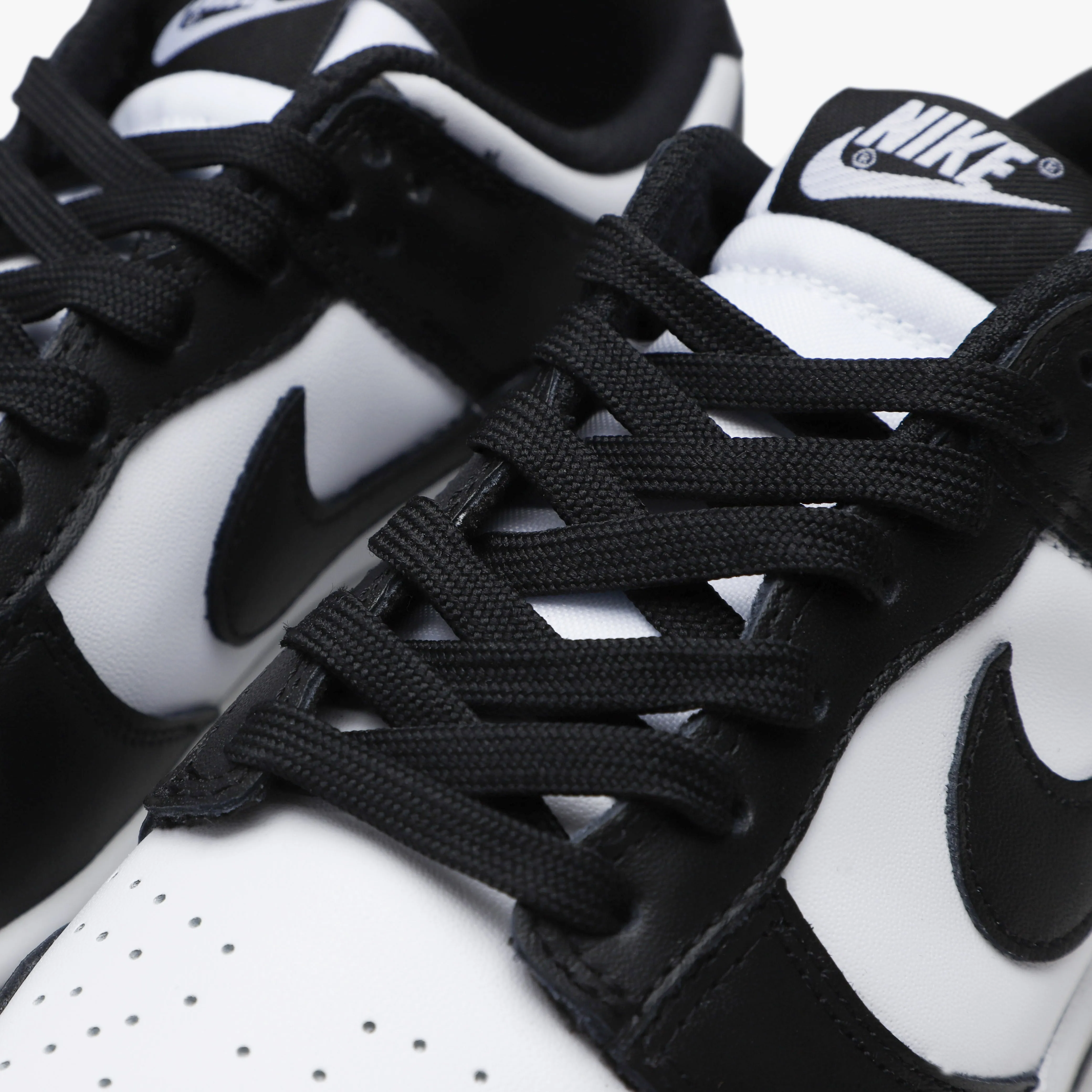 Nike Women's Dunk Low White / Black - White