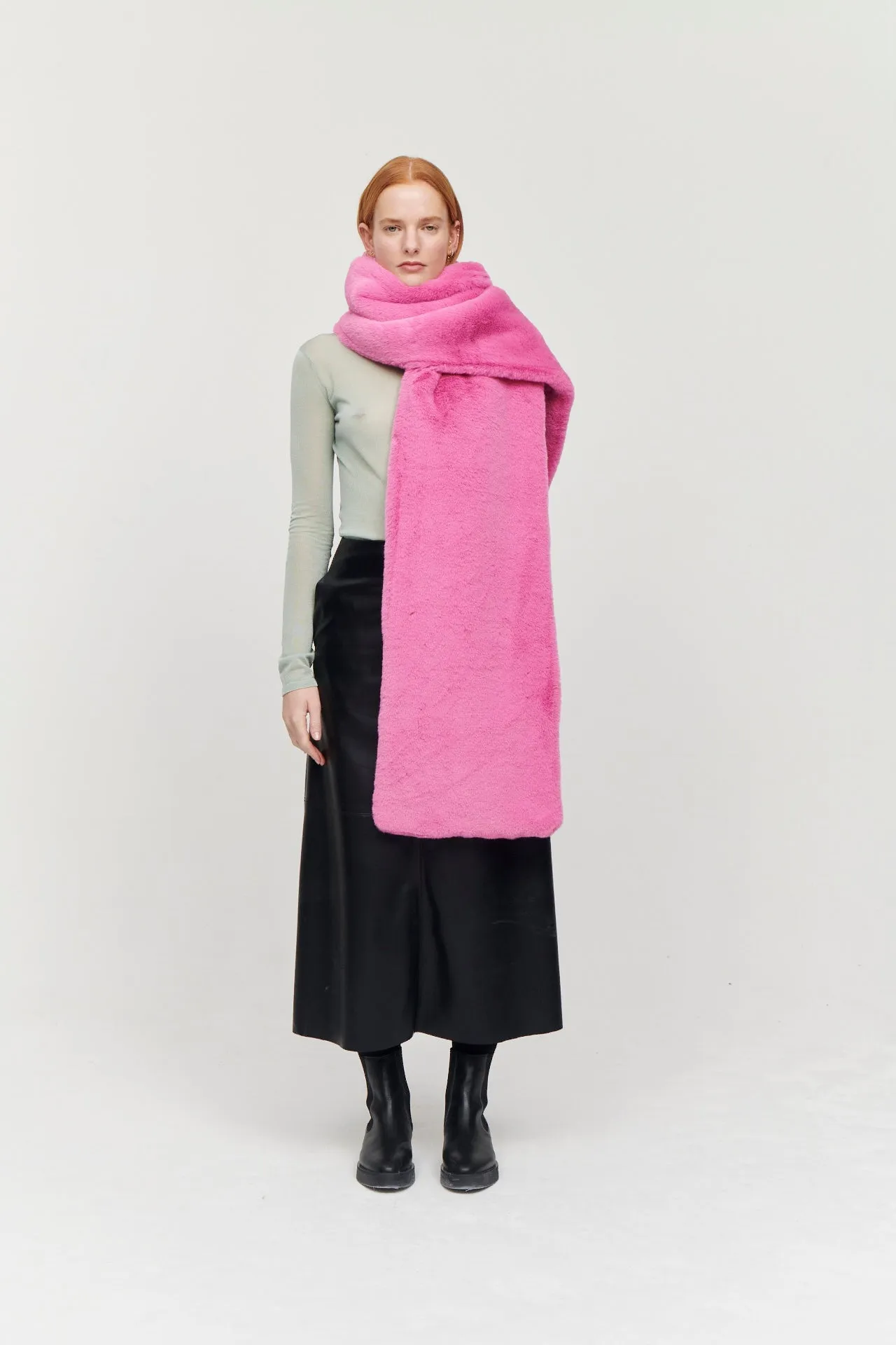 OLIVIA OVERSIZED SCARF BUBBLEGUM PINK