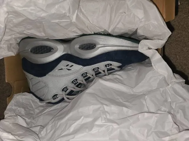 Reebok Iverson Question Mid