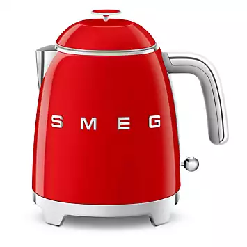 SMEG Retro KLF05RDUK Mini Kettle - Red | Kaleidoscope